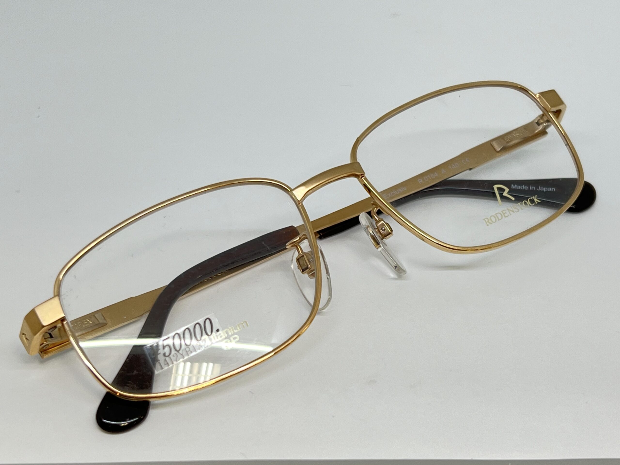 RODENSTOCK Exclusiv R0184 A 140スライド05